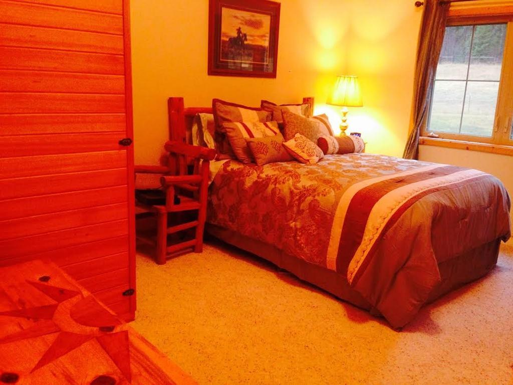 Gaynor Ranch Bed & Breakfast Polson Habitación foto